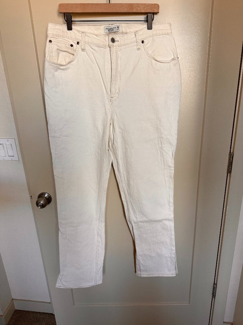 Off-White Abercrombie 90s Straight Ultra High-Rise Jeans